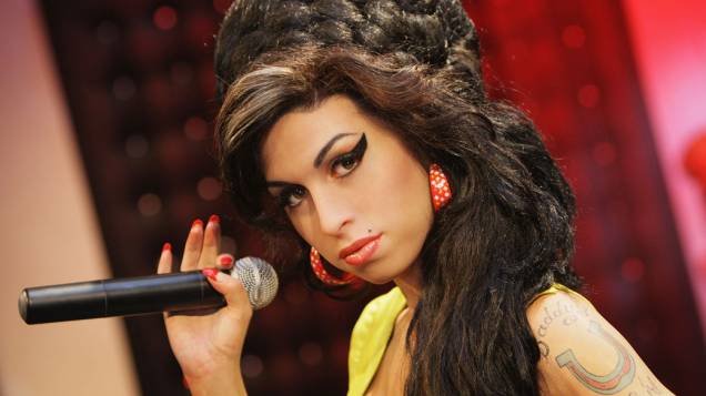 Vencedora do Grammy, Amy Winehouse ganha estátua de cera no Museu Madame Tussauds, em Londres - 23/07/2008