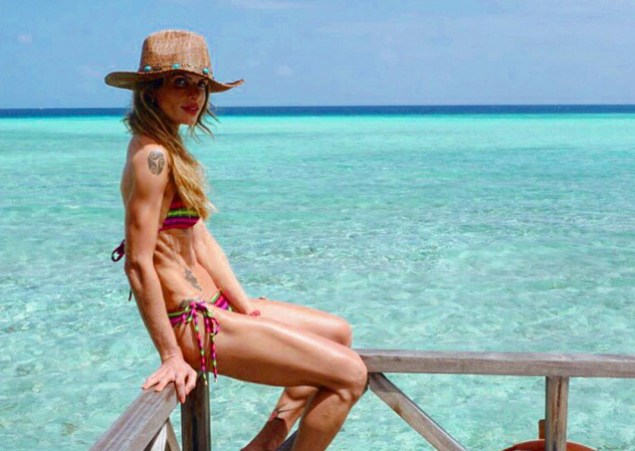 Carol Magalhães aproveita férias em Maldivas