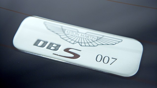 Plaqueta de identificação do Aston Martin DBS