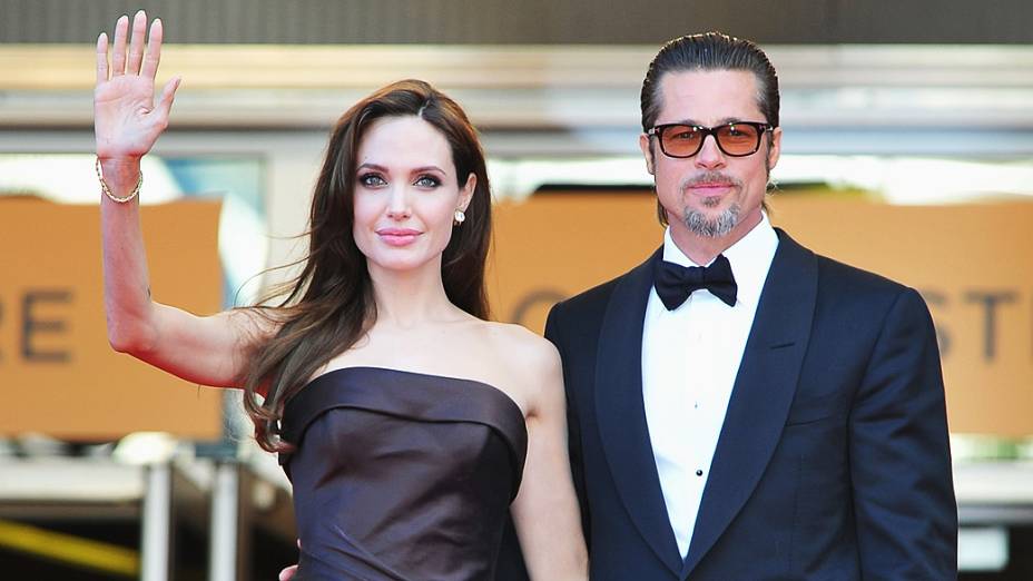 Angelina Jolie e Brad Pitt durante apresentação do filme  A árvore da vida durante o 64° Festival  de Cinema de Cannes, na França