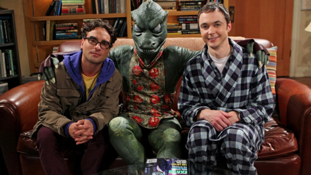 Leonard (Johnny Galecki) e Sheldon (Jim Parsons) em cena da série The Big Bang Theory