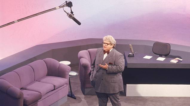 Jô Soares no programa Jô Soares Onze e Meia, do SBT em 1988
