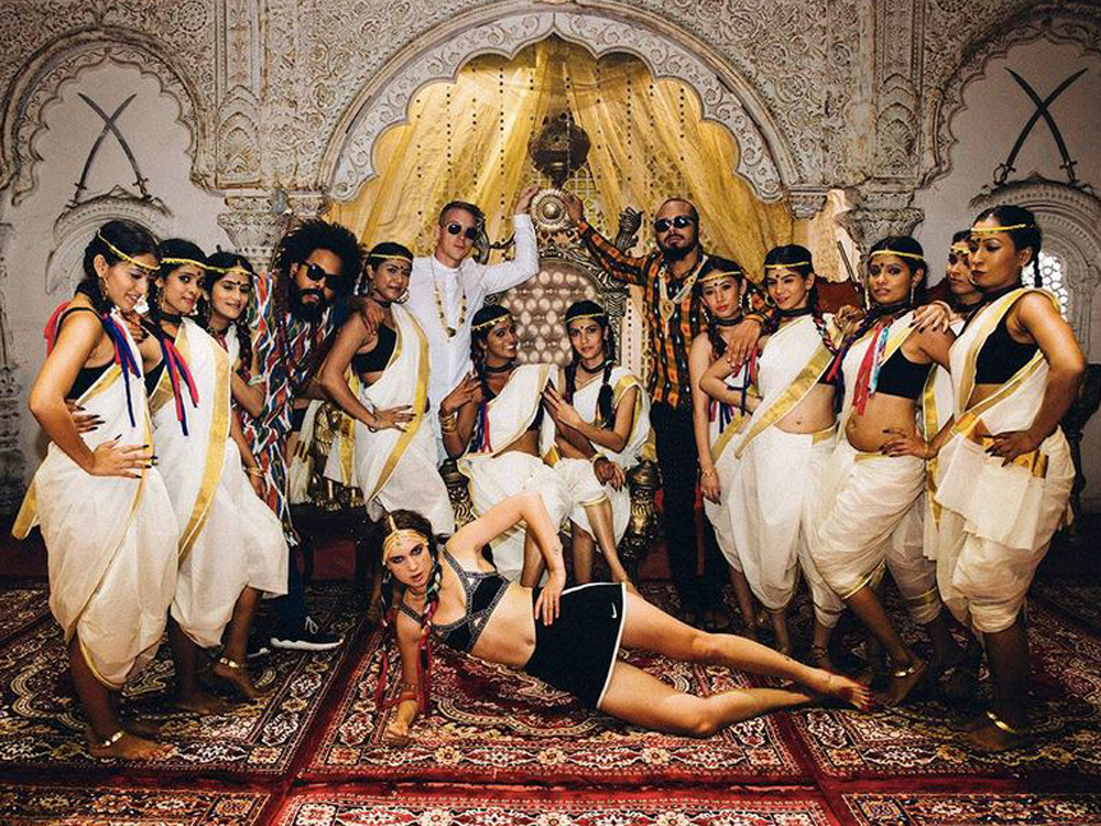 Cena do clipe de 'Lean On'