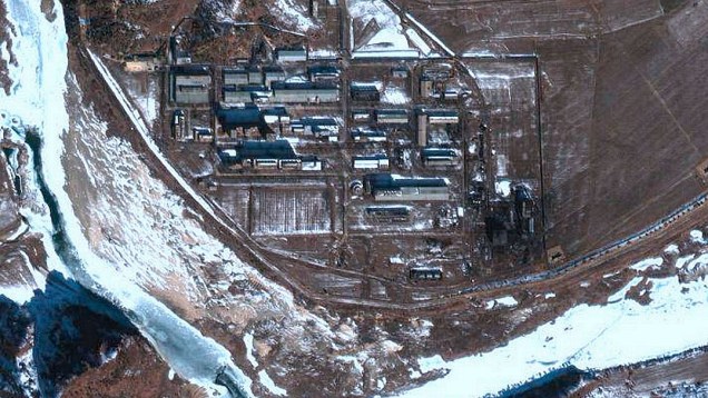 Imagem de satélite mostra  Centro de Pesquisas Nucleares de Yongbyon, que produziu material para os testes atômicos da Coreia do Norte