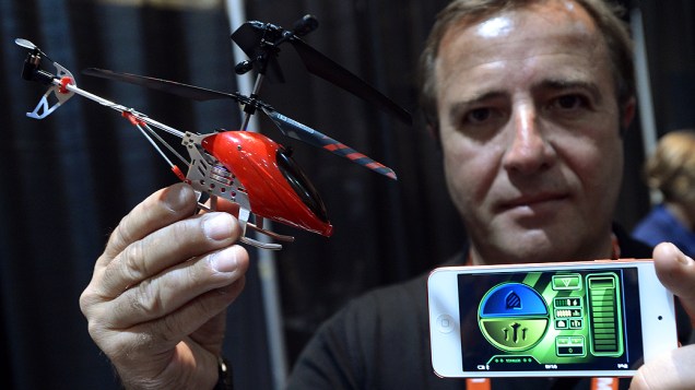 Avenir Telecom apresentou o BeWii, um pequeno helicóptero controlado pelo iPhone por meio de bluetooth