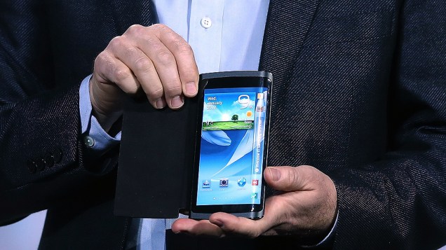 Samsung apresentou um smartphone com tela flexível que foi batizada de Youm