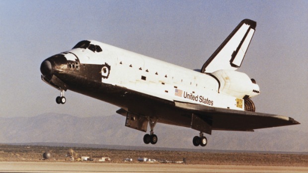 <p>Challenger (OV-099) - Primeiro voo: 4 a 9 de abril de 1983; Último voo: 28 de janeiro de 1986; Número de missões: 10. Explodiu 73 segundos depois de ser lançado em 1985. Mesmo em sua curta vida, conseguiu posicionar dez satélites. </p>