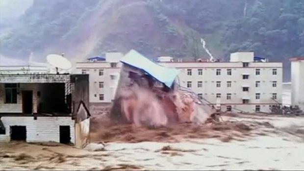 Prédio desaba  na província de Sichuan, no sudoeste da China