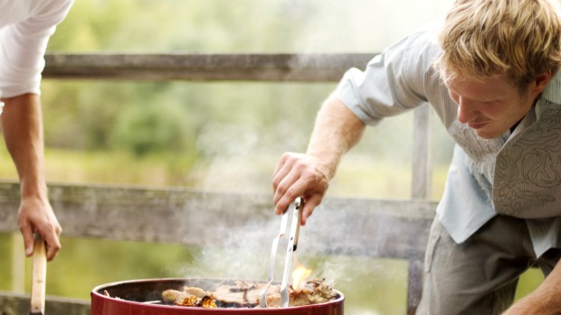 Câncer de próstata: carne vermelha bem passada, grelhada ou feita em churrasco, aumenta em duas vezes os riscos da doença