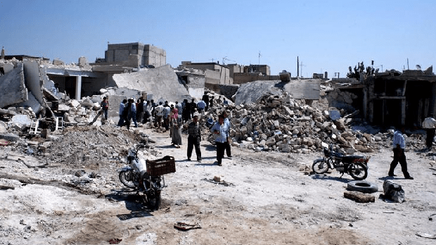 Cidade de Azaz, na província de Alepo, foi bombardeada pelas forças do regime sírio