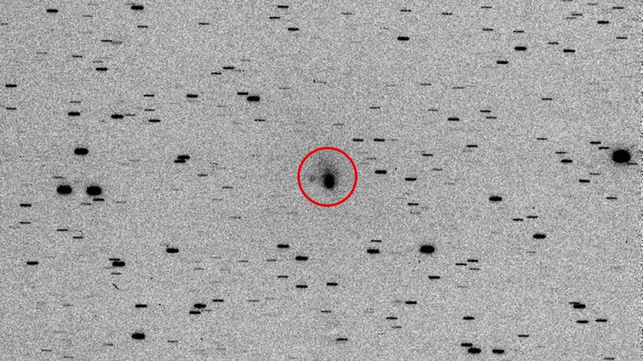 Cometa C/2014 E2 JACQUES, descoberto por astrônomos brasileiros