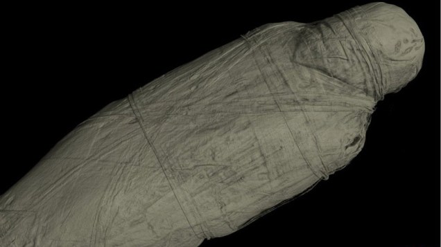 <p>A imagem foi feita em 3D e possibilitou os pesquisadores analisarem em detalhes as oito múmias</p>