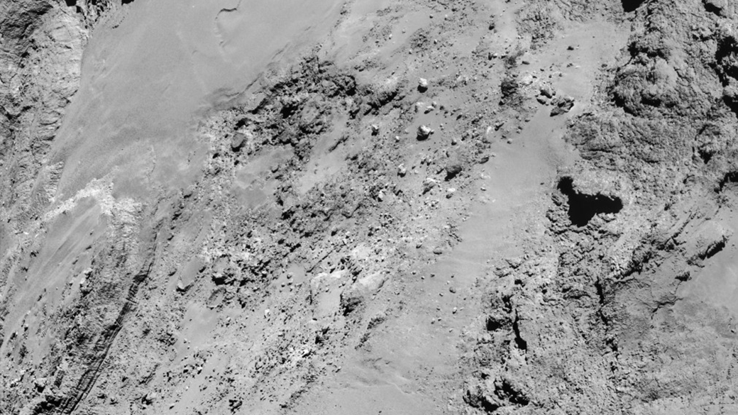 Montagem com quatro imagens do cometa 67P/Churyumov-Gerasimenko, feitas no dia 14 de fevereiro, a 8,9 quilômetros da superfície
