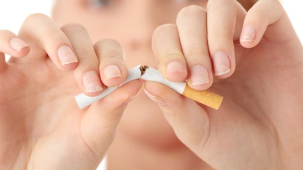 Segundo a OMS, a maioria dos fumantes começou sua dependência antes dos 20 anos