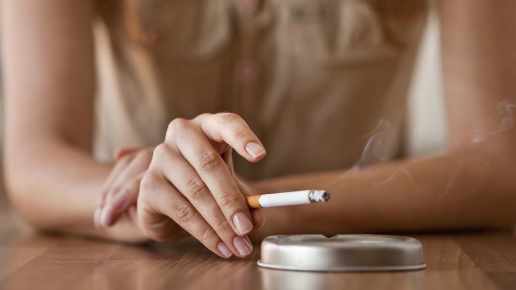 Cigarro: para fumantes, os benefícios dos suplementos vitamínicos protegeriam contra riscos à saúde