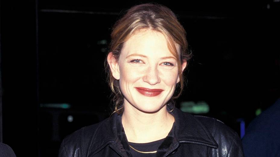 Cate Blanchett no lançamento do filme Um Canto de Esperança, em 1997