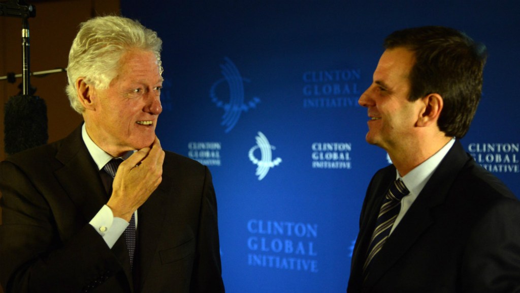 Bill Clinton e Eduardo Paes em encontro em Nova York, para o anúncio da versão brasileira do encontro do Clinton Globam Initiative