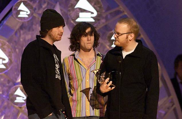Em 2002, o primeiro Grammy: <em>Parachutes</em> venceu a categoria de melhor álbum alternativo do ano.