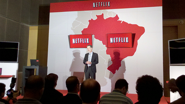 Reed Hastings, CEO do Netflix, apresenta serviço à imprensa