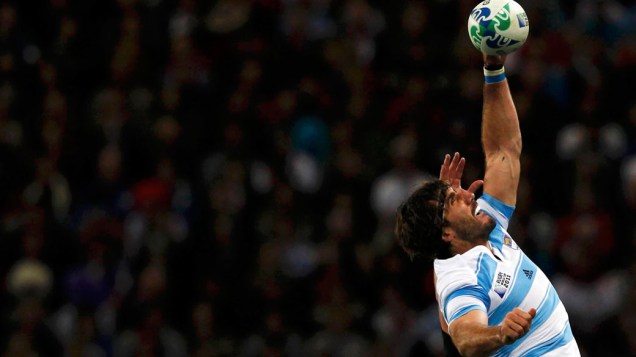 Jogador Juan Fernandez, da Argentina, durante o jogo contra Inglaterra, na Copa do Mundo de Rugbi