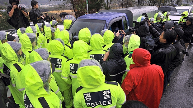 Polícia sul-coreana foi acionada para impedir lançamento de folhetos