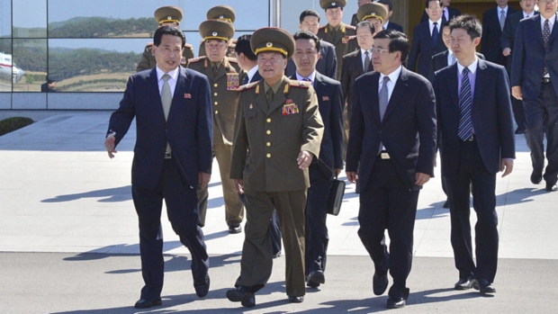 Choe Ryong-hae, vice-presidente do mais alto órgão militar da Coreia do Norte, chega à China