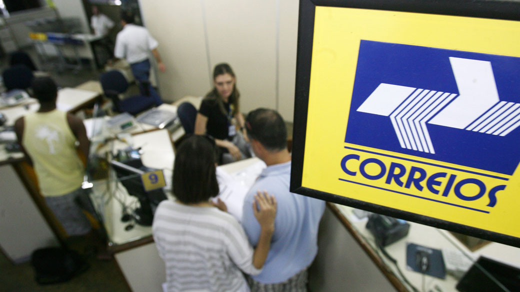 Agência dos Correios, em Salvador. Após 28 dias de greve, o Tribunal Superior do Trabalho (TST) determinou que os funcionários dos Correios retornem ao trabalho - 13/10/2011