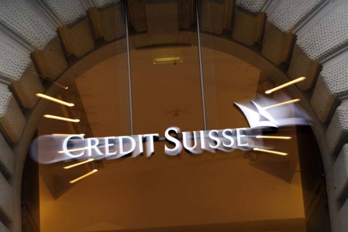 Gigante UBS compra o Credit Suisse