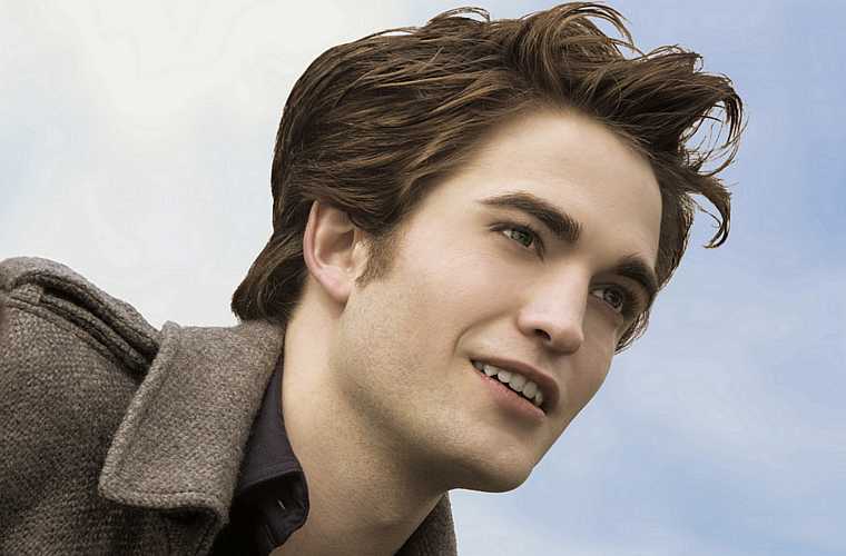 O britânico Robert Pattinson, de 23 anos.