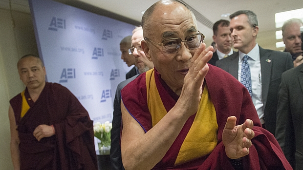 O Dalai Lama participou nesta quinta-feira de evento no American Enterprise Institute, em Washington