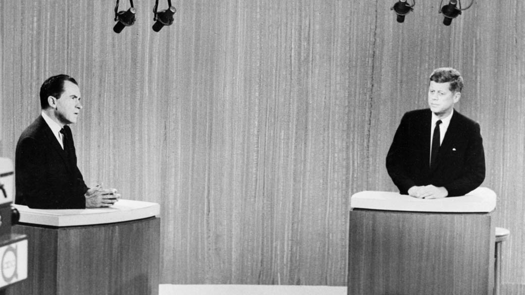 Nixon e Kennedy durante debate em 1960