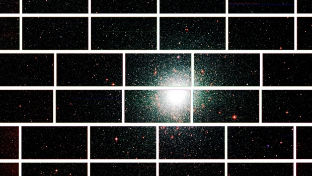 Imagem do centro do aglomerado estelar 47 Tucanae, situado a 17.000 anos-luz da Terra, capturada pela Câmera de Energia Escura