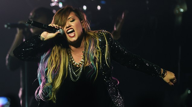 A cantora norte-americana, Demi Lovato abriu a turnê Neon Lights com show em SP,no Citibank Hall