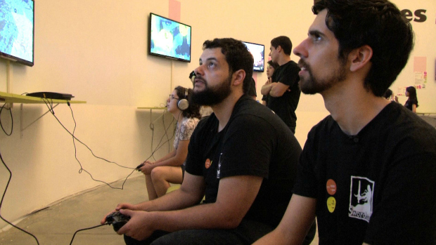 Vitor Severo Leães e Luiz Guilherme Alvarez, desenvolvedores brasileiros de games