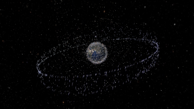 Ilustração representa detritos que estão em órbita pela Terra