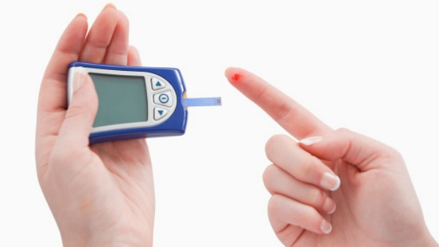 Diabetes tipo 2: pacientes precisam controlar os níveis de glicose no sangue