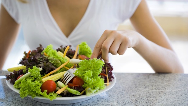 Manter uma alimentação saudável em nível moderado ajuda a reduzir o risco de depressão em até 30%