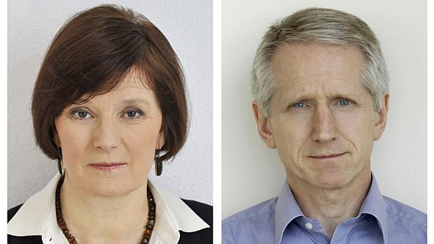 Diretora da BBC News, Helen Boaden, e seu vice, Steve Mitchell, foram afastados do cargo