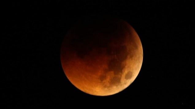 <p>Eclipse da lua visto em Manila, Filipinas</p>