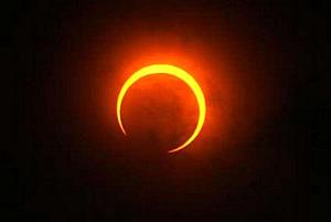 Eclipse solar na Indonésia, em janeiro