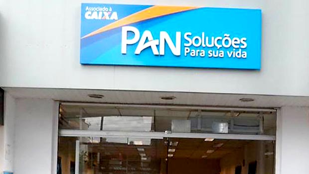 Fachada do Banco Pan