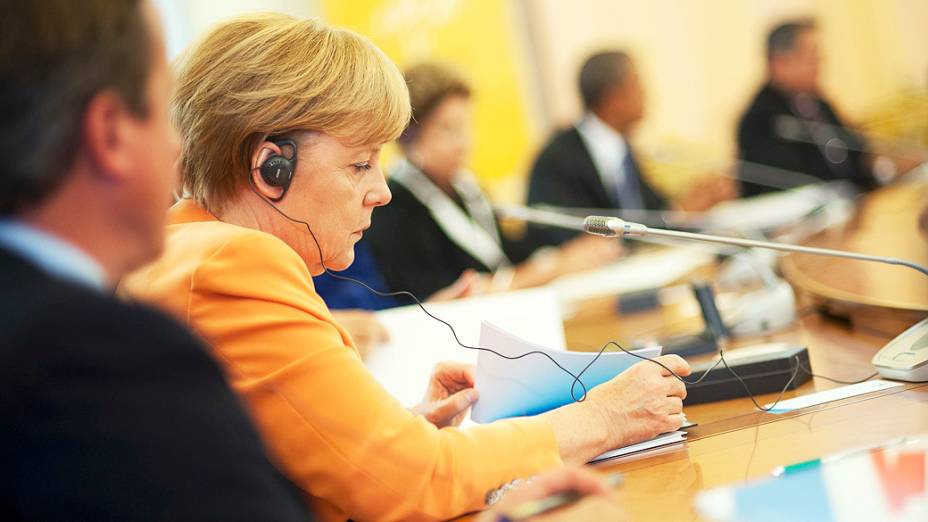 Angela Merkel durante reunião na cúpula do G20, em Strelna perto de São Petersburgo, Rússia