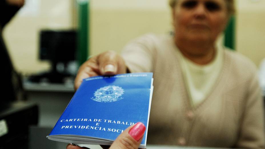 Em outubro, o FMI ainda prevê desemprego de um dígito no Brasil em 2015 e 2016, mas já há economistas falando em desocupação entre 10% e 12% no próximo ano. Em 2015, a taxa deve ficar entre 8% e 9%