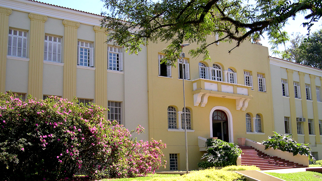 Prédio central da Unesp, no campus de Jaboticabal