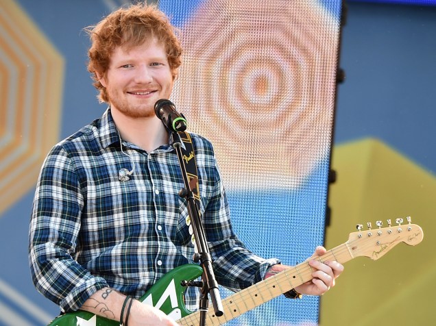 Ed Sheeran se apresenta no Central Park, Nova York, em 2015
