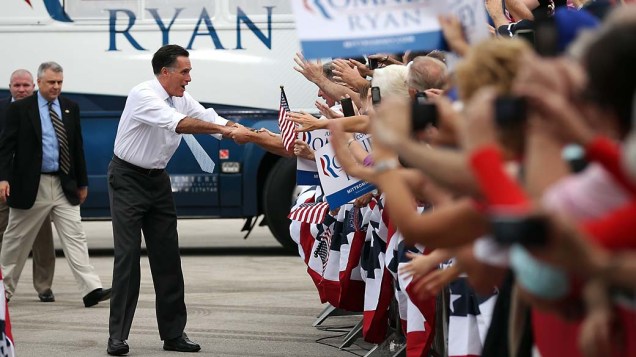Mitt Romney durante campanha em Kissimmee, Flórida