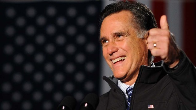 Mitt Romney durante campanha em Englewood, Colorado