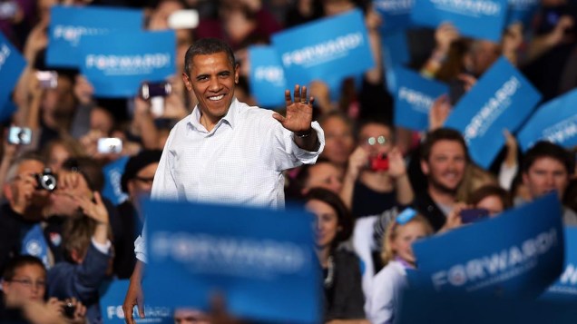 O candidato Barack Obama durante comício em Milwaukee, Wisconsin