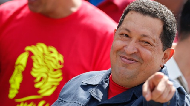 Hugo Chávez chega para votar em Caracas, na Venezuela
