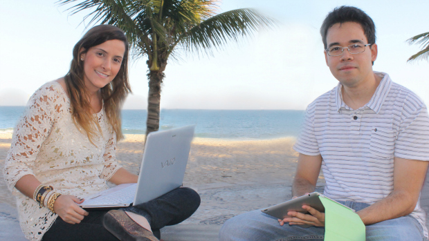 Elisa Melecchi e Lucas Aragão, ex-funcionários do Peixe Urbano e fundadores do BazzApp, um bazar no Facebook